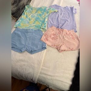 Bundle 2 shirt and 2 shorts